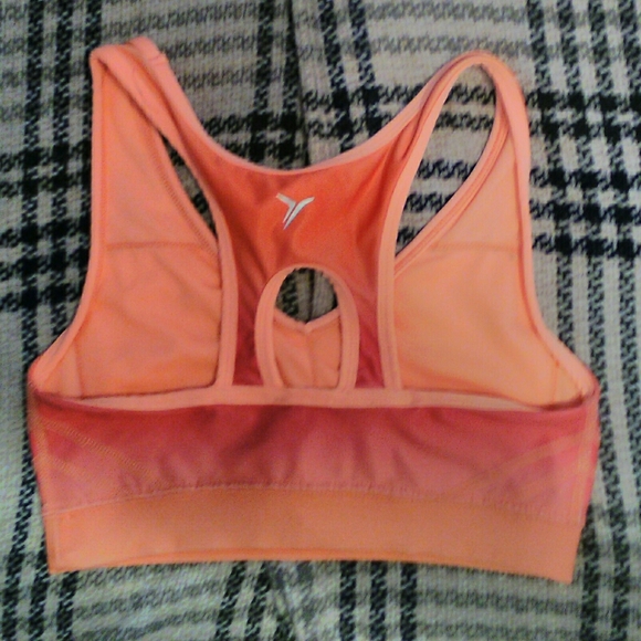 Old Navy Active Sports Bra - Picture 2 of 3